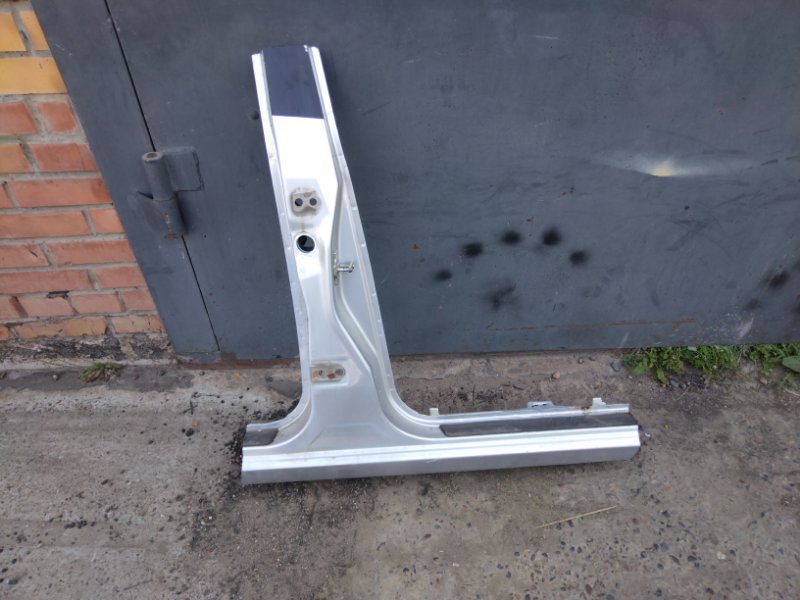 Стойка кузова, 2000 рублей, Красноярск