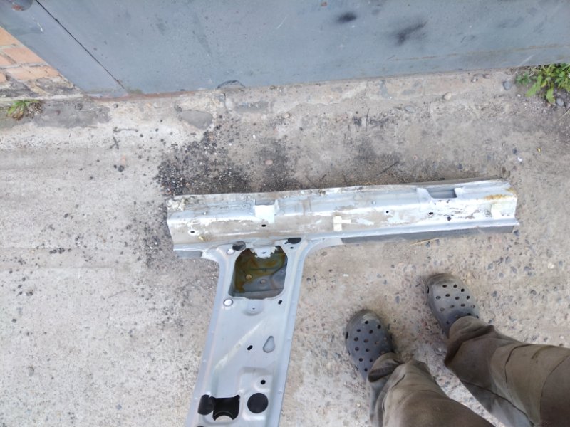 Стойка кузова, 2000 рублей, Красноярск