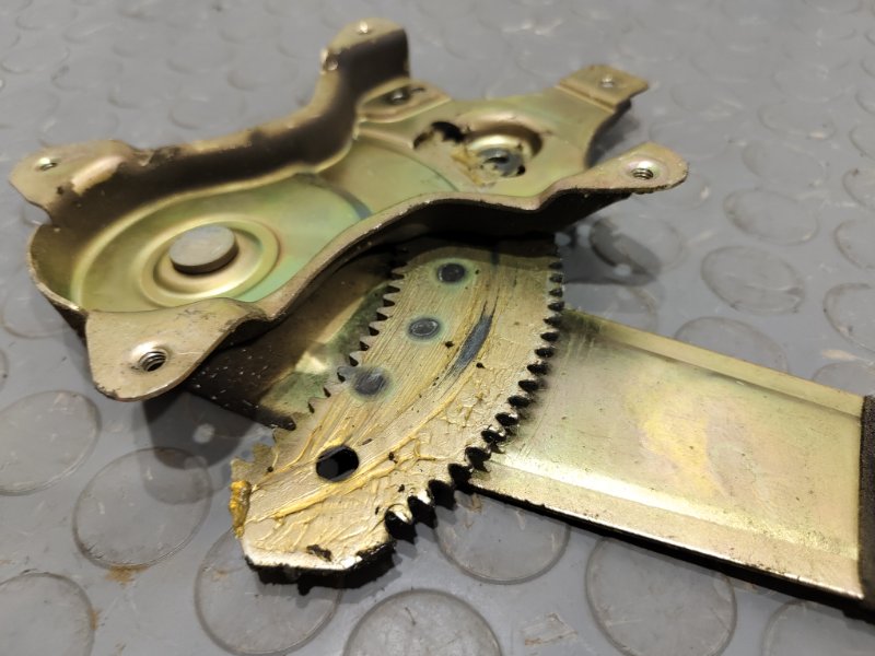 Стеклоподъемник, 1000 рублей, Красноярск