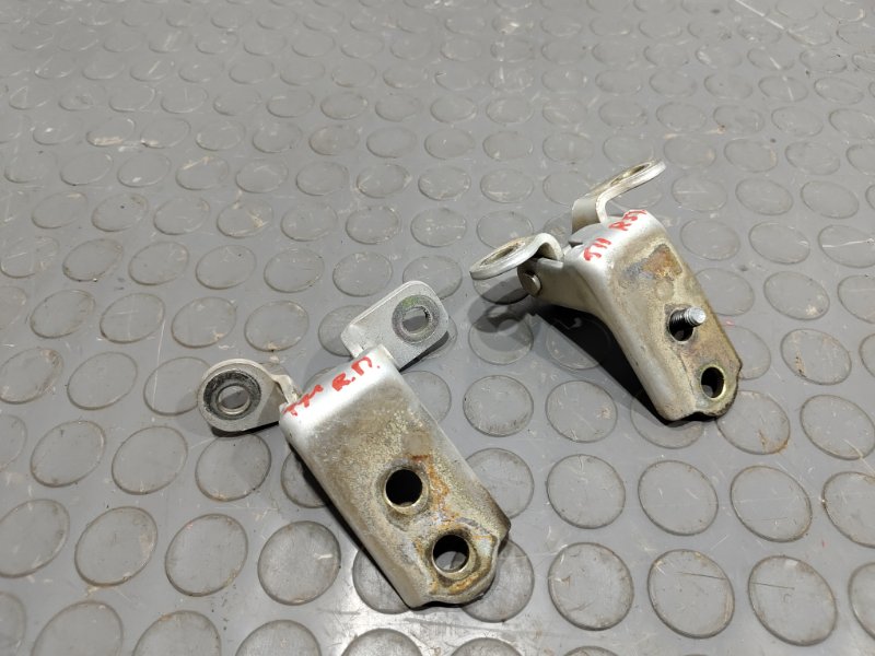 Петля двери, 1000 рублей, Красноярск