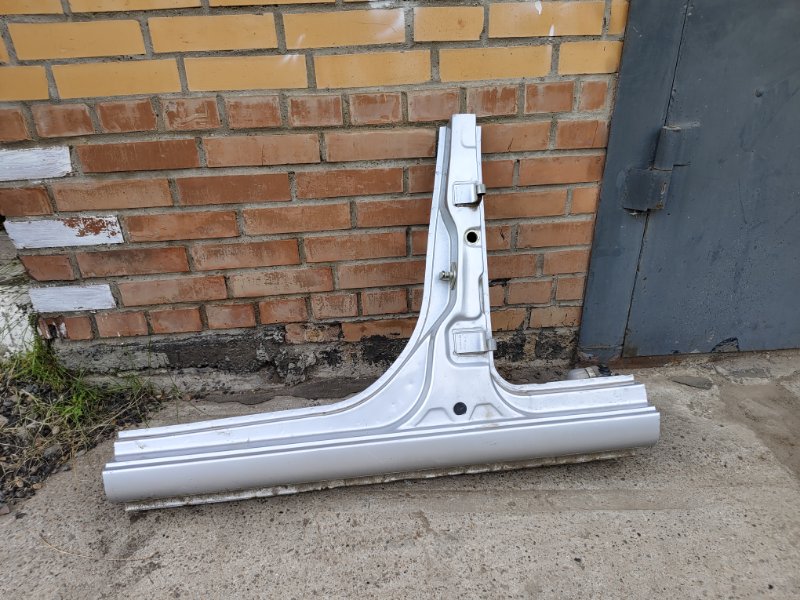 Стойка кузова, 2000 рублей, Красноярск