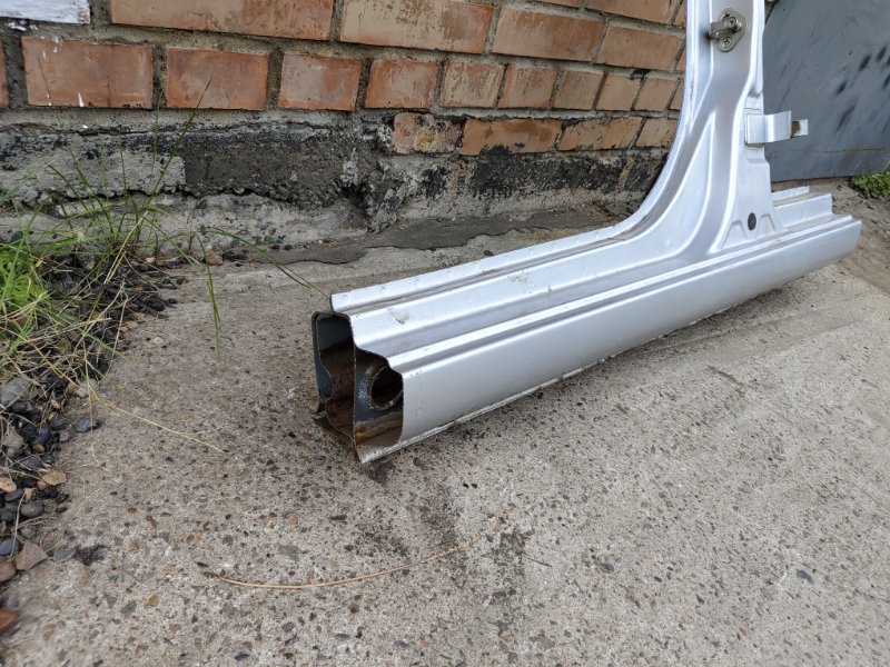 Стойка кузова, 2000 рублей, Красноярск