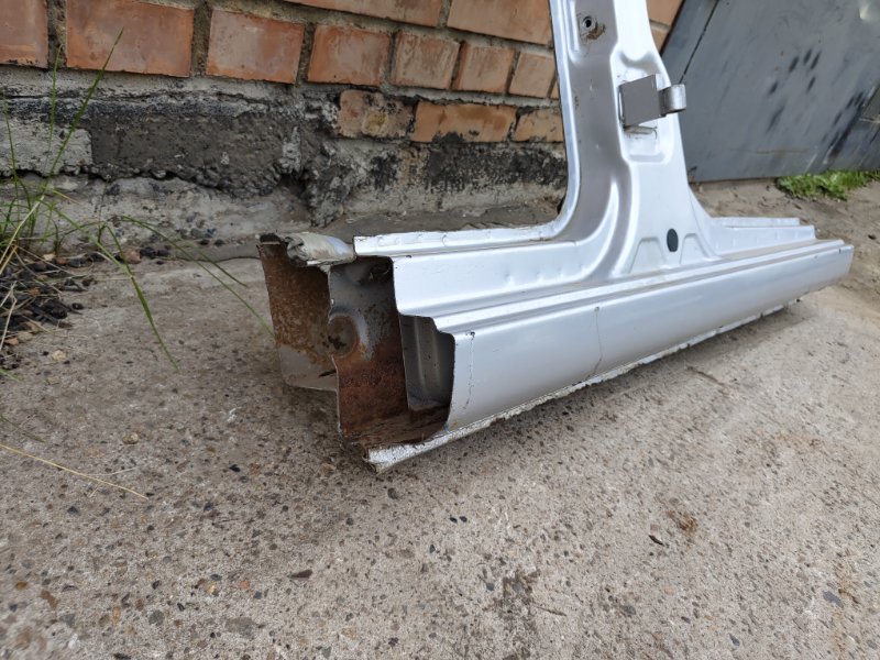 Стойка кузова, 2000 рублей, Красноярск