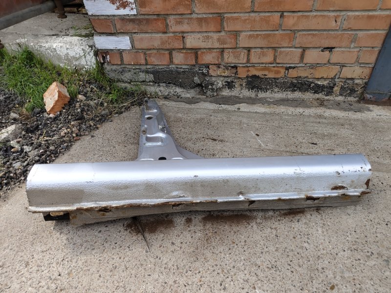 Стойка кузова, 2000 рублей, Красноярск