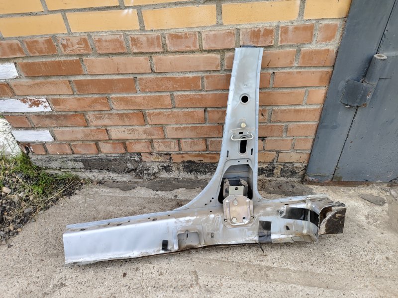 Стойка кузова, 2000 рублей, Красноярск