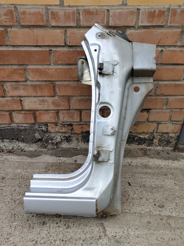 Стойка кузова, 2000 рублей, Красноярск