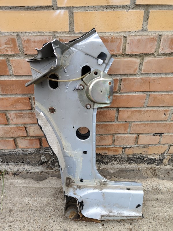 Стойка кузова, 2000 рублей, Красноярск