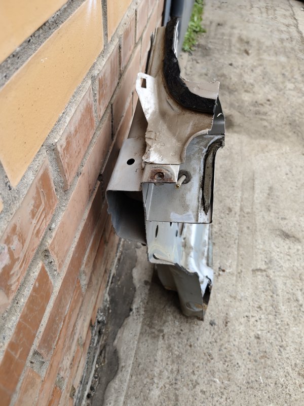 Стойка кузова, 2000 рублей, Красноярск