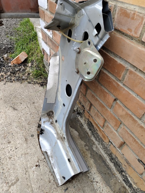 Стойка кузова, 2000 рублей, Красноярск