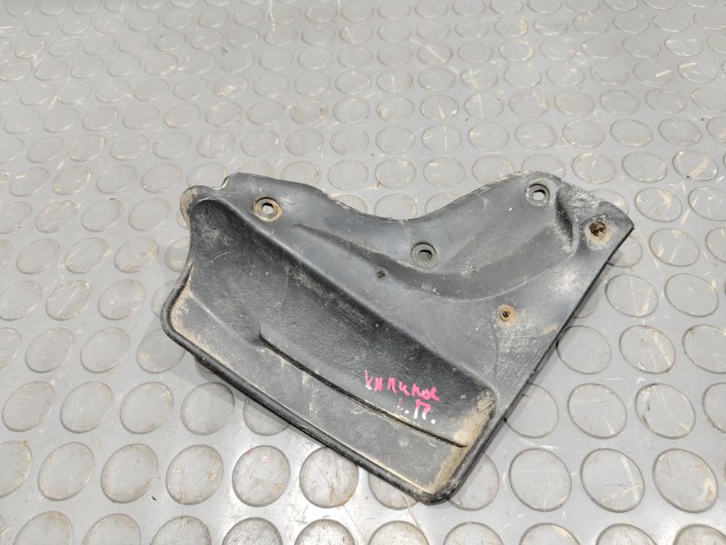 Брызговик, 300 рублей, Красноярск