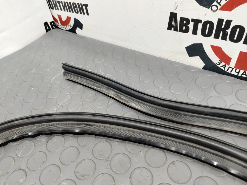 Уплотнительная резинка крышки багажника, 1000 рублей, Красноярск
