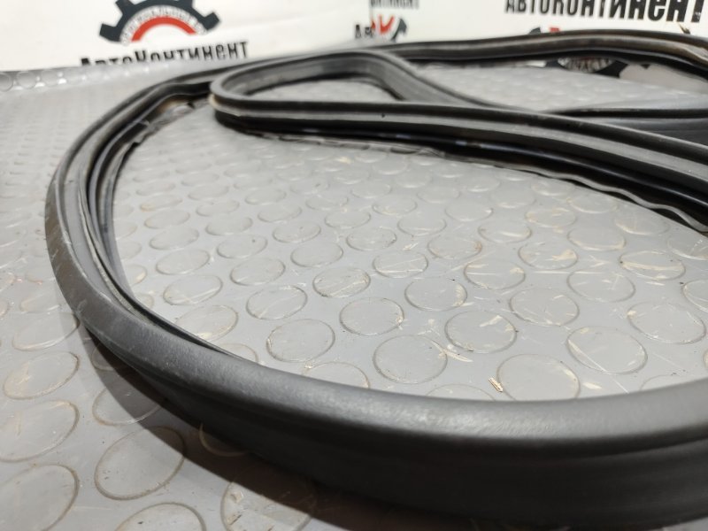 Уплотнительная резинка боковой двери, 700 рублей, Красноярск