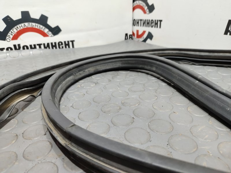 Уплотнительная резинка боковой двери, 700 рублей, Красноярск