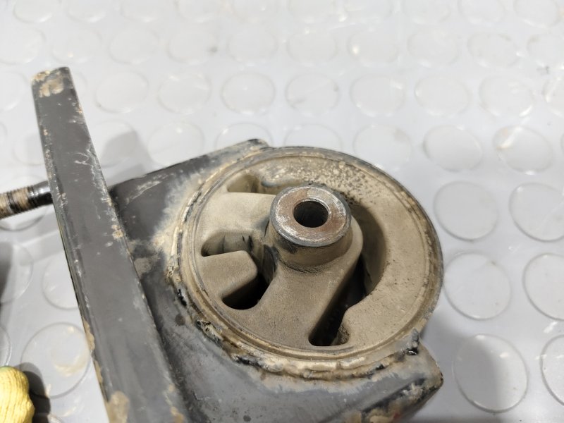 Подушка двигателя, 1100 рублей, Красноярск