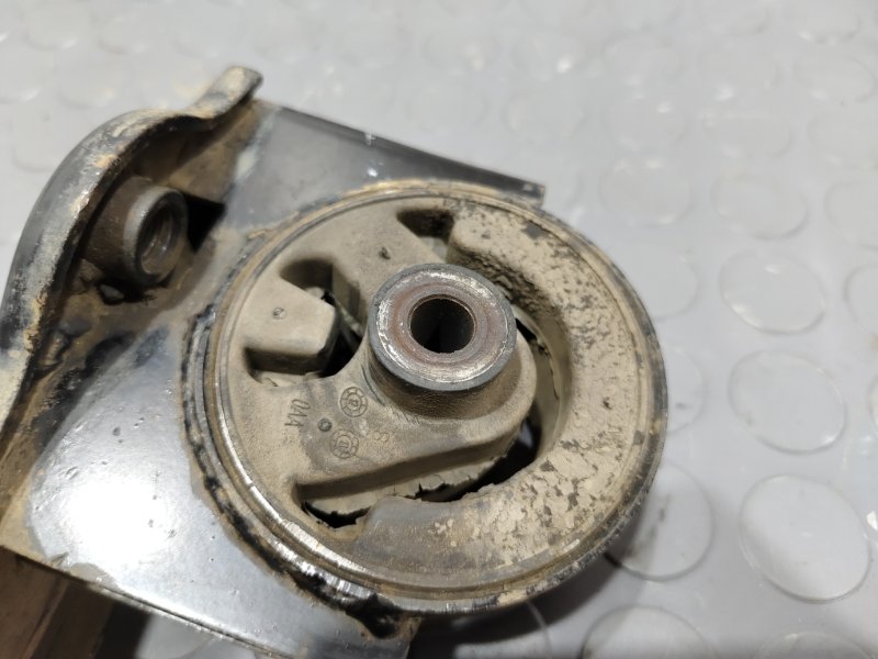 Подушка двигателя, 1100 рублей, Красноярск