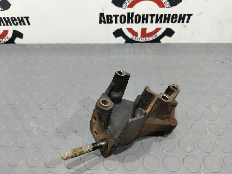 Кронштейн, 800 рублей, Красноярск