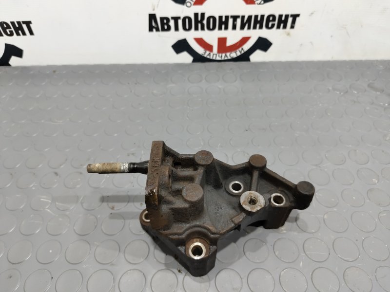 Кронштейн, 800 рублей, Красноярск