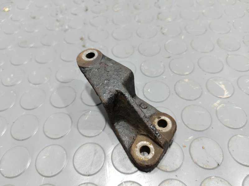 Кронштейн, 400 рублей, Красноярск