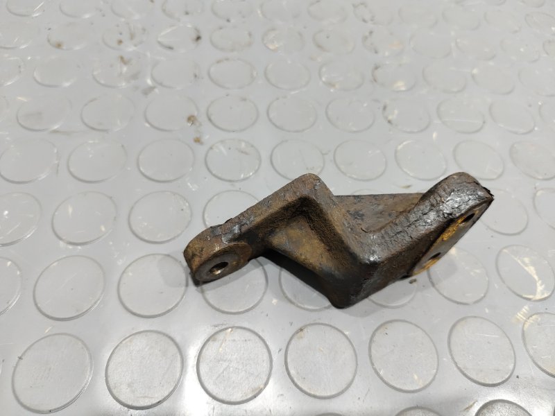 Кронштейн, 400 рублей, Красноярск