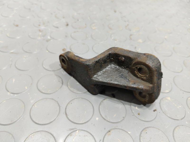 Кронштейн, 400 рублей, Красноярск