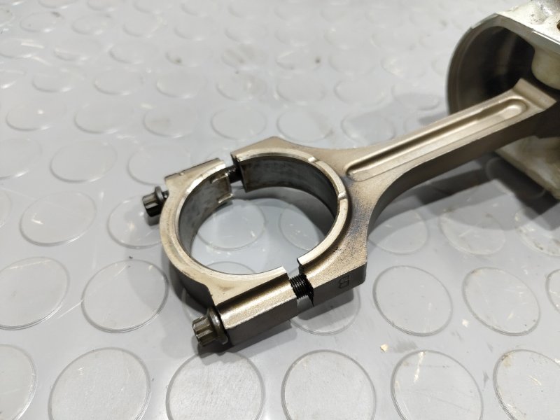 Поршень, 1000 рублей, Красноярск