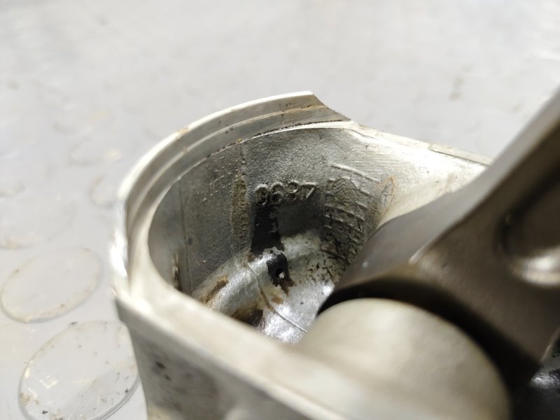 Поршень, 1000 рублей, Красноярск