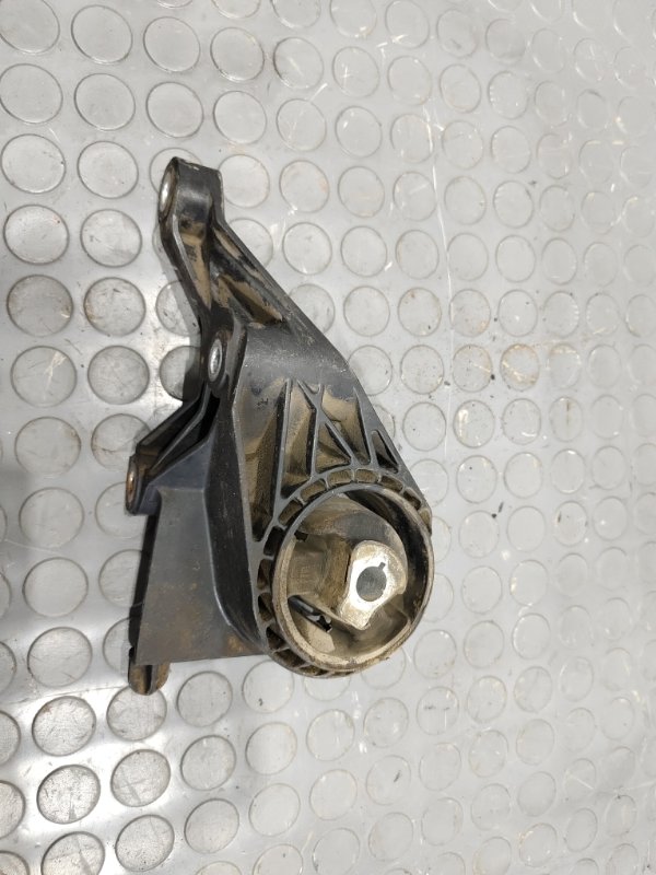 Подушка двигателя, 2000 рублей, Красноярск