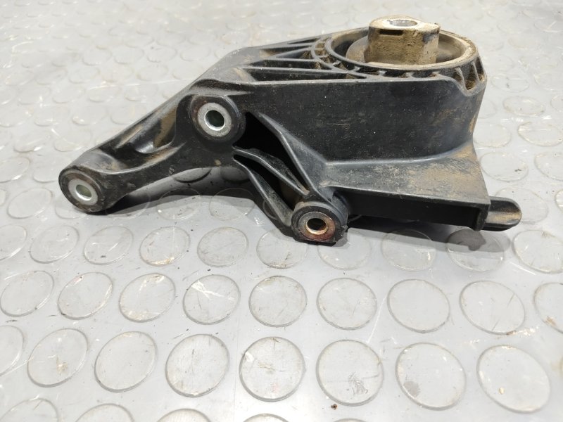 Подушка двигателя, 2000 рублей, Красноярск