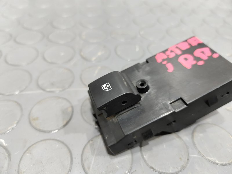 Кнопка стеклоподъемника, 1000 рублей, Красноярск