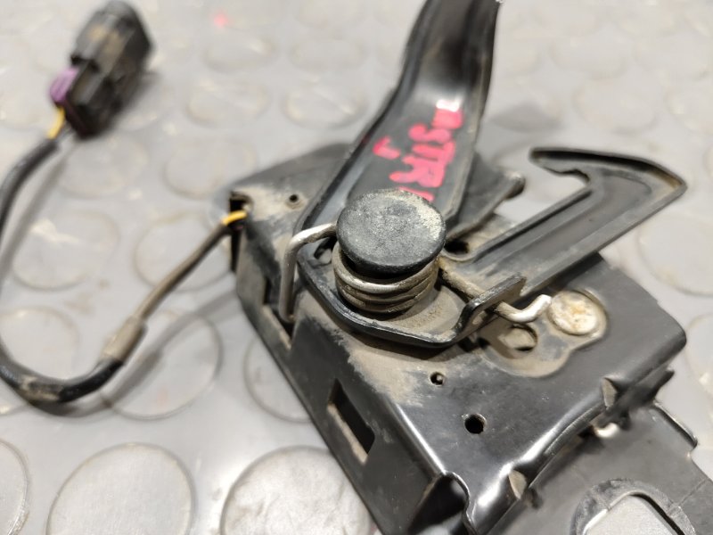 Замок капота, 1500 рублей, Красноярск