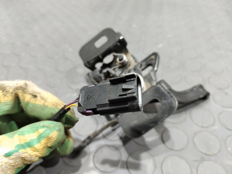 Замок капота, 1500 рублей, Красноярск