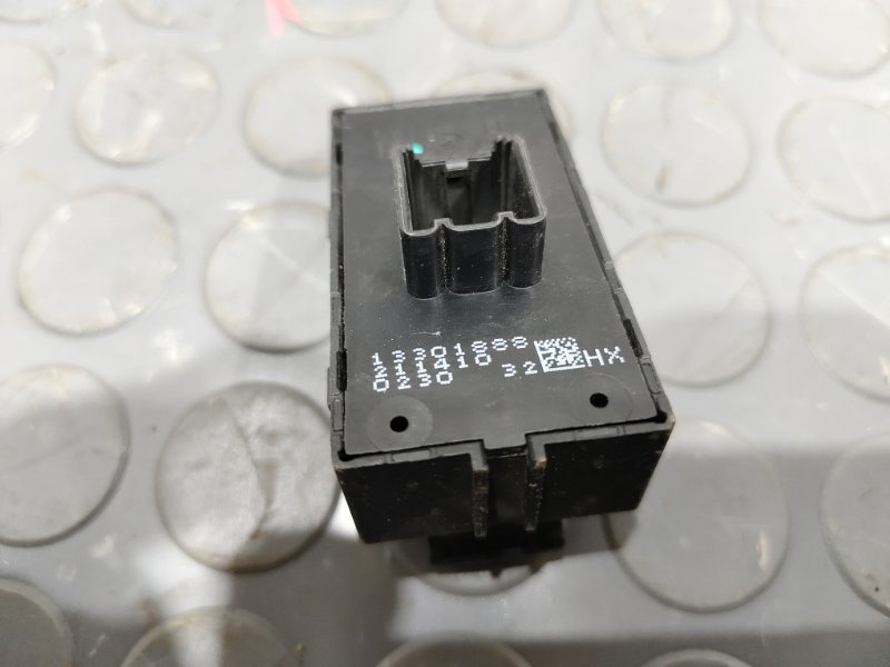 Кнопка стеклоподъемника, 500 рублей, Красноярск