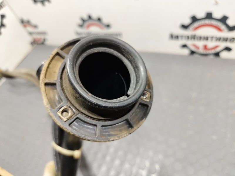 Горловина топливного бака, 1000 рублей, Красноярск