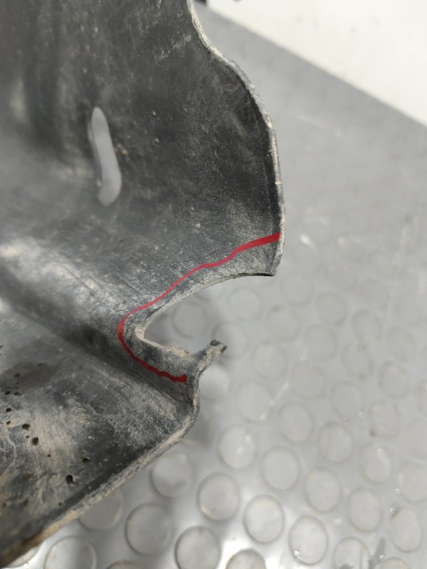 Подкрылок, 1000 рублей, Красноярск