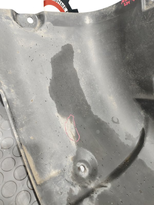 Подкрылок, 1000 рублей, Красноярск