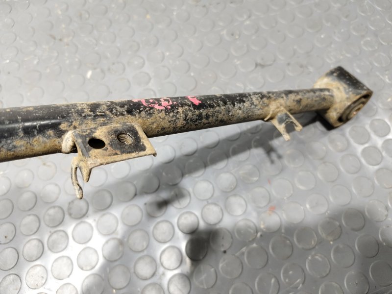 Тяга задняя, 1000 рублей, Красноярск