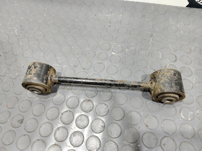 Тяга задняя, 1000 рублей, Красноярск