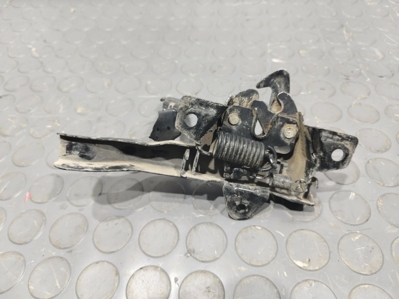 Замок капота, 500 рублей, Красноярск