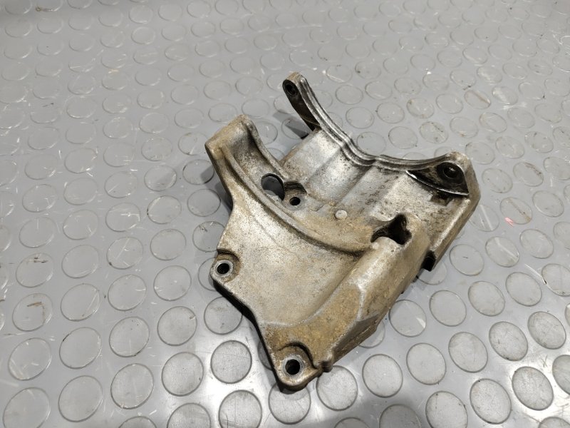 Кронштейн генератора, 1000 рублей, Красноярск