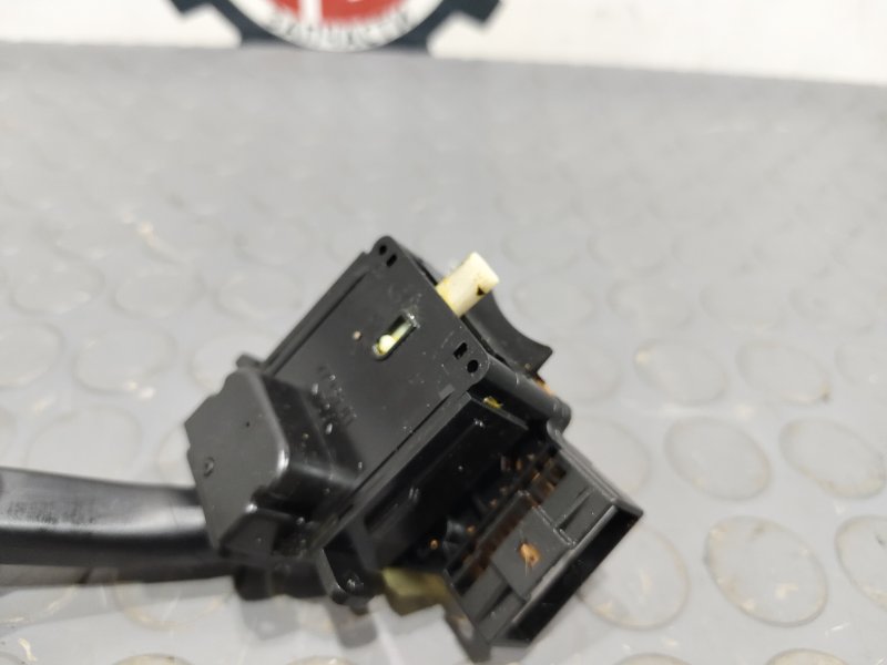 Подрулевой переключатель поворотников, 2000 рублей, Красноярск