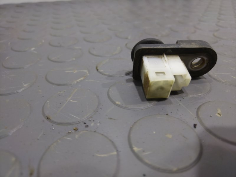 Концевой выключатель, 300 рублей, Красноярск