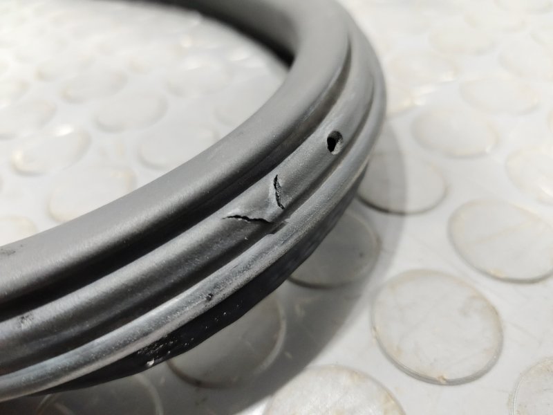 Уплотнительная резинка боковой двери, 1000 рублей, Красноярск