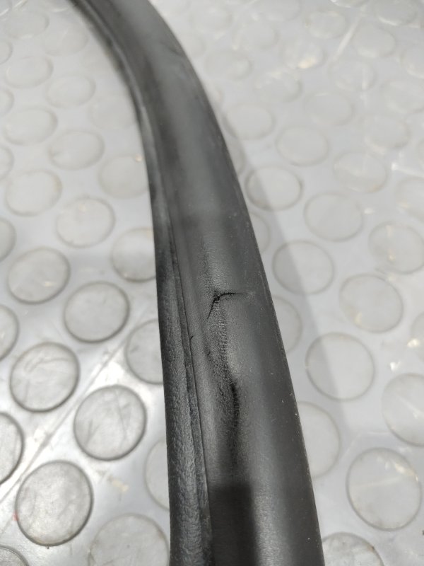 Уплотнительная резинка боковой двери, 1000 рублей, Красноярск