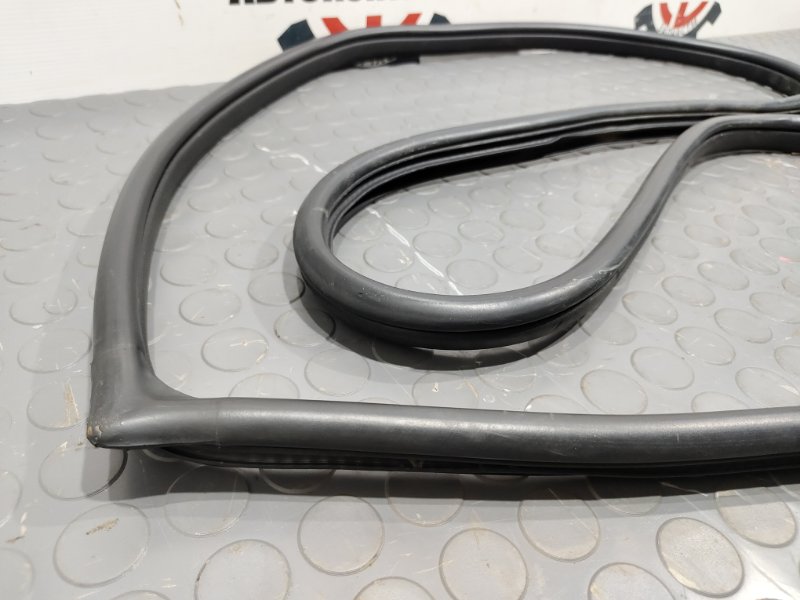 Уплотнительная резинка боковой двери, 1000 рублей, Красноярск