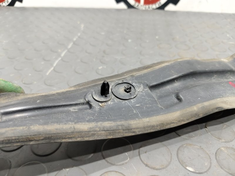 Уплотнитель крыла, 1000 рублей, Красноярск