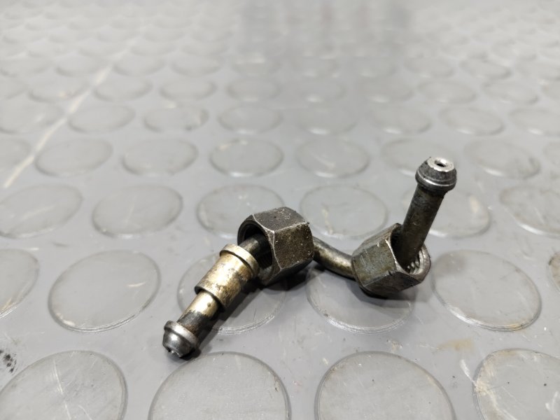 Трубка топливная, 1000 рублей, Красноярск