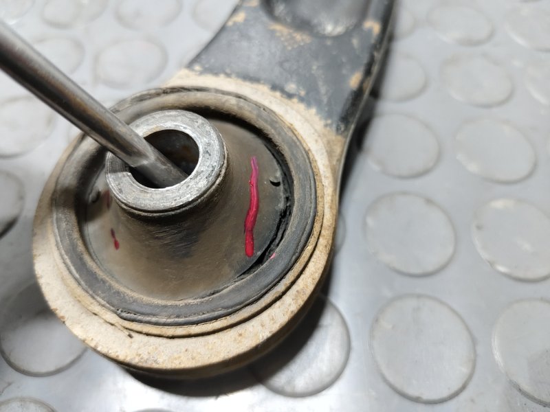 Рычаг подвески, 1000 рублей, Красноярск