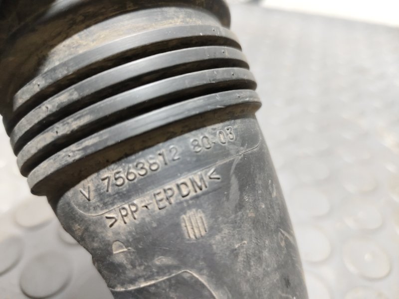 Патрубок воздушного фильтра, 1000 рублей, Красноярск