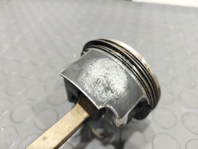 Поршень, 2000 рублей, Красноярск