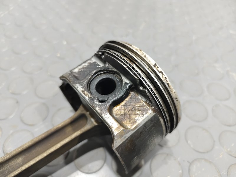 Поршень, 2000 рублей, Красноярск